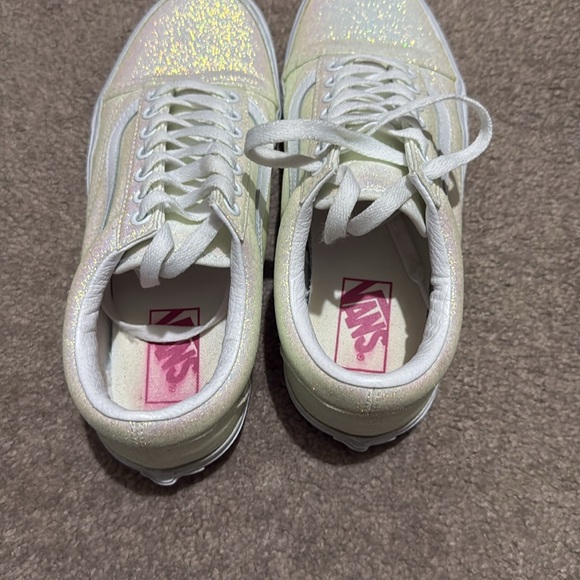 Glitter color changing in the sun old skool vans - Picture 2 of 3